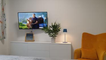 AT Schlafzimmer blau FS